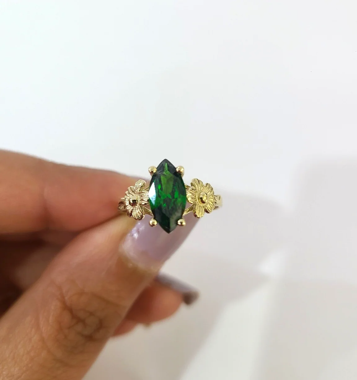 10k Yellow Gold Green Marquise Ring CZ Flower Floral Dainty Women Statement - Image 4
