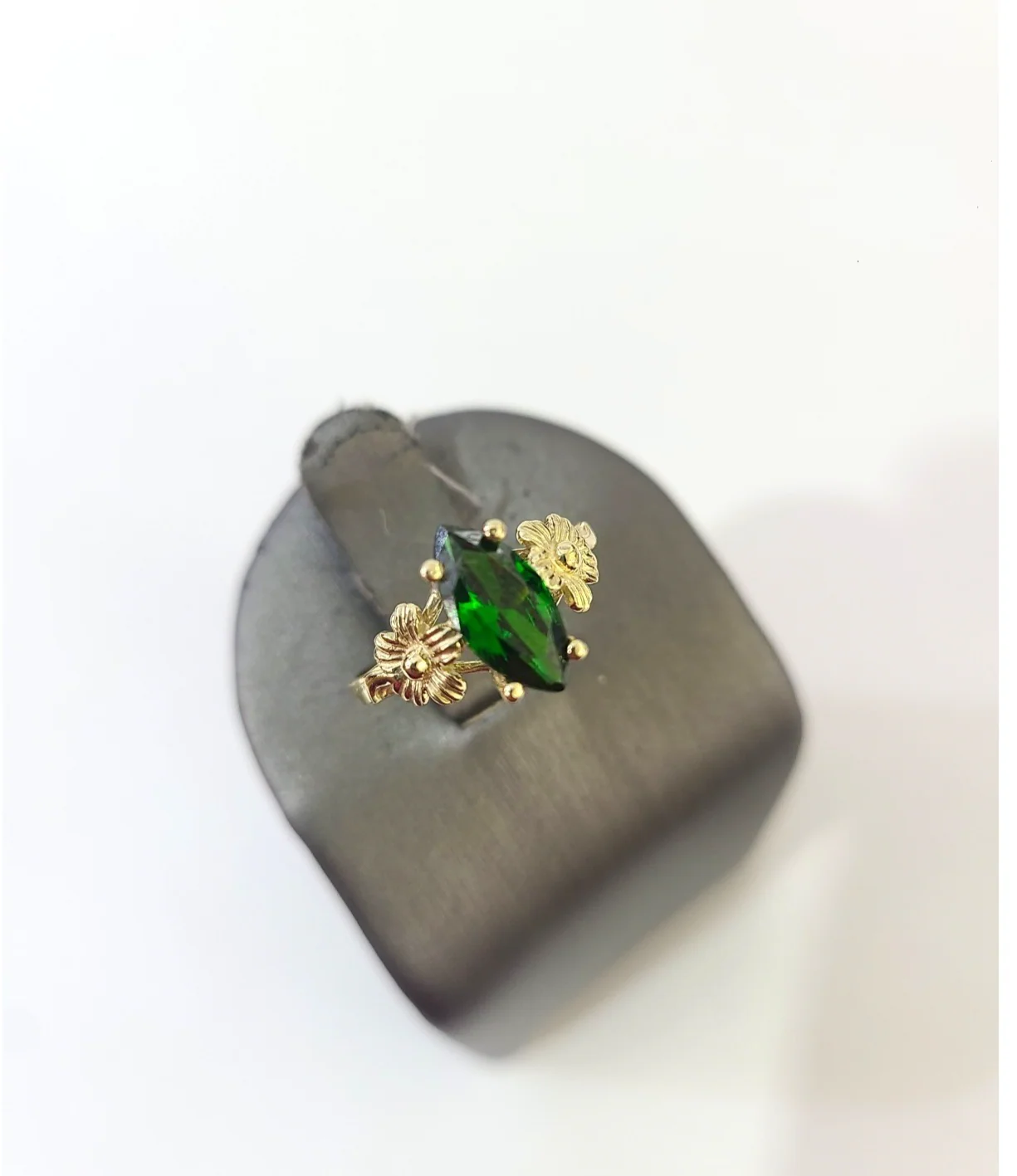 10k Yellow Gold Green Marquise Ring CZ Flower Floral Dainty Women Statement - Image 7