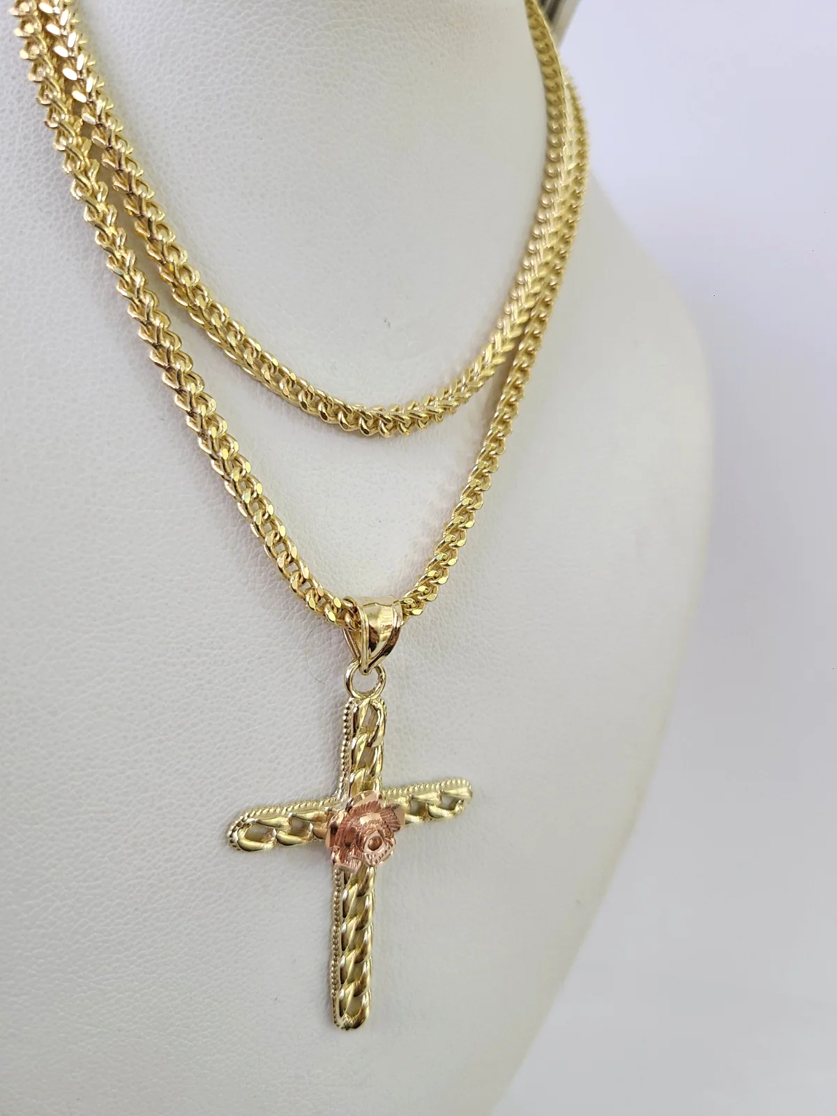 10kt Franco Chain Necklace Jesus Rose Cross Charm Pendant 3mm 18-28 Inches Gold - Image 2