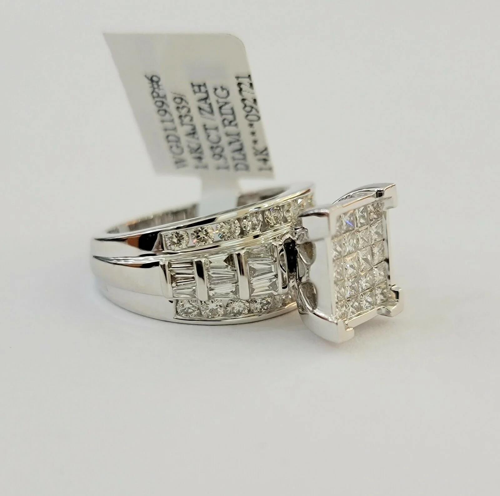 14k white Gold Ladies Ring 2 CT Diamond Princess Cut, Baguette, Round, REAL 14kt - Image 5