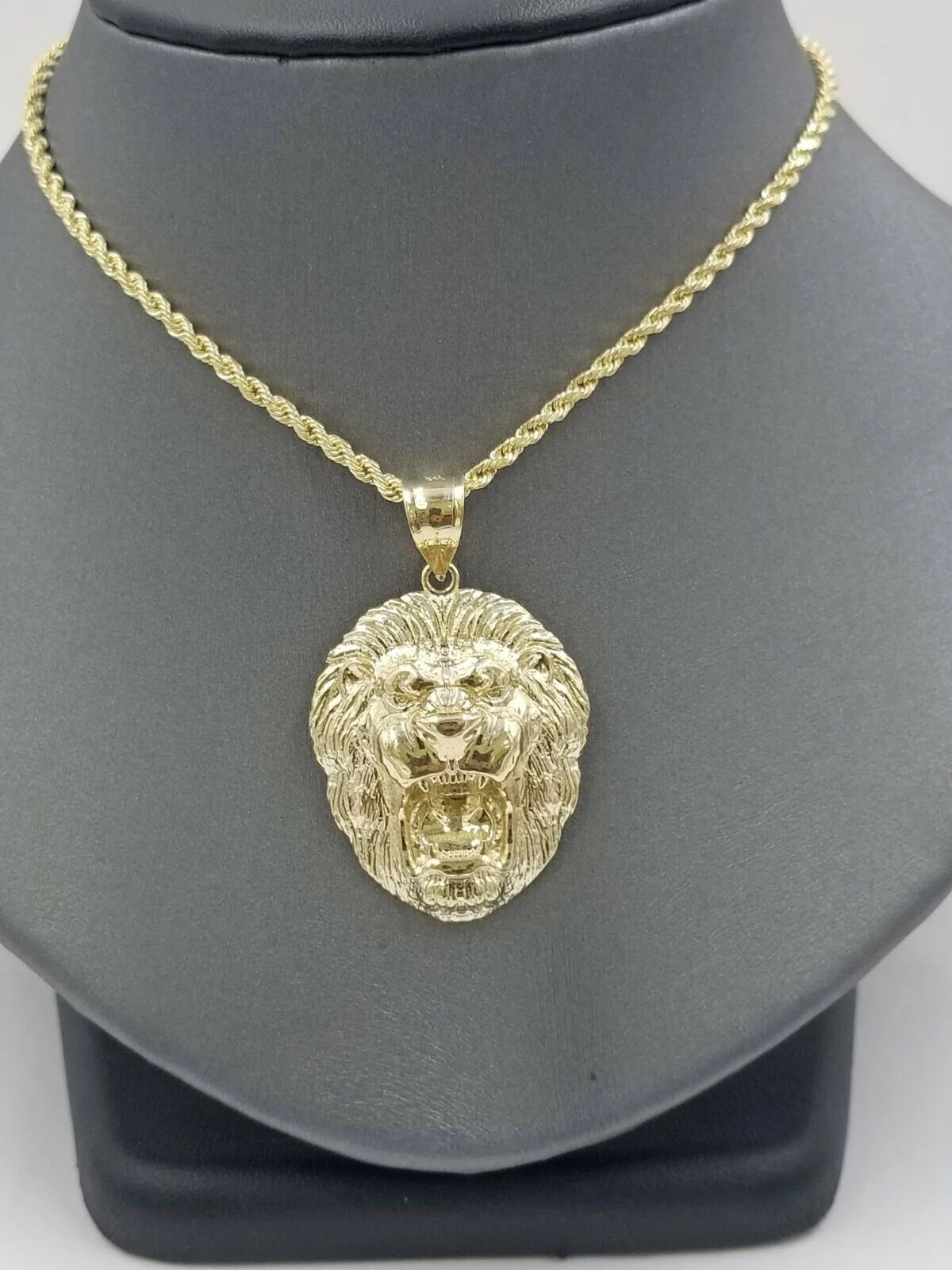 Mens 10k Solid Yellow Gold Roaring King Lion Head Charm Pendant Diamond Cut Real - Image 8