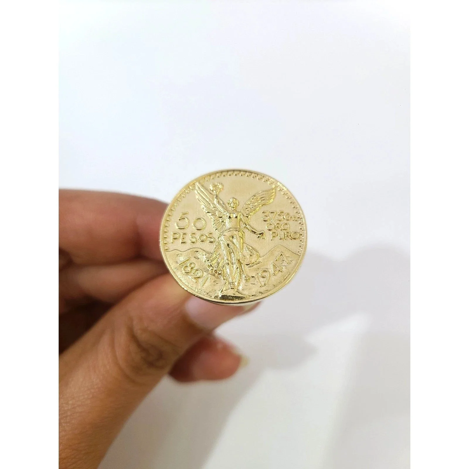 Mens 14K Gold 50 Pesos Coin Ring CZ Bezel Liberty Signet Pinky Statement Ring - Image 4